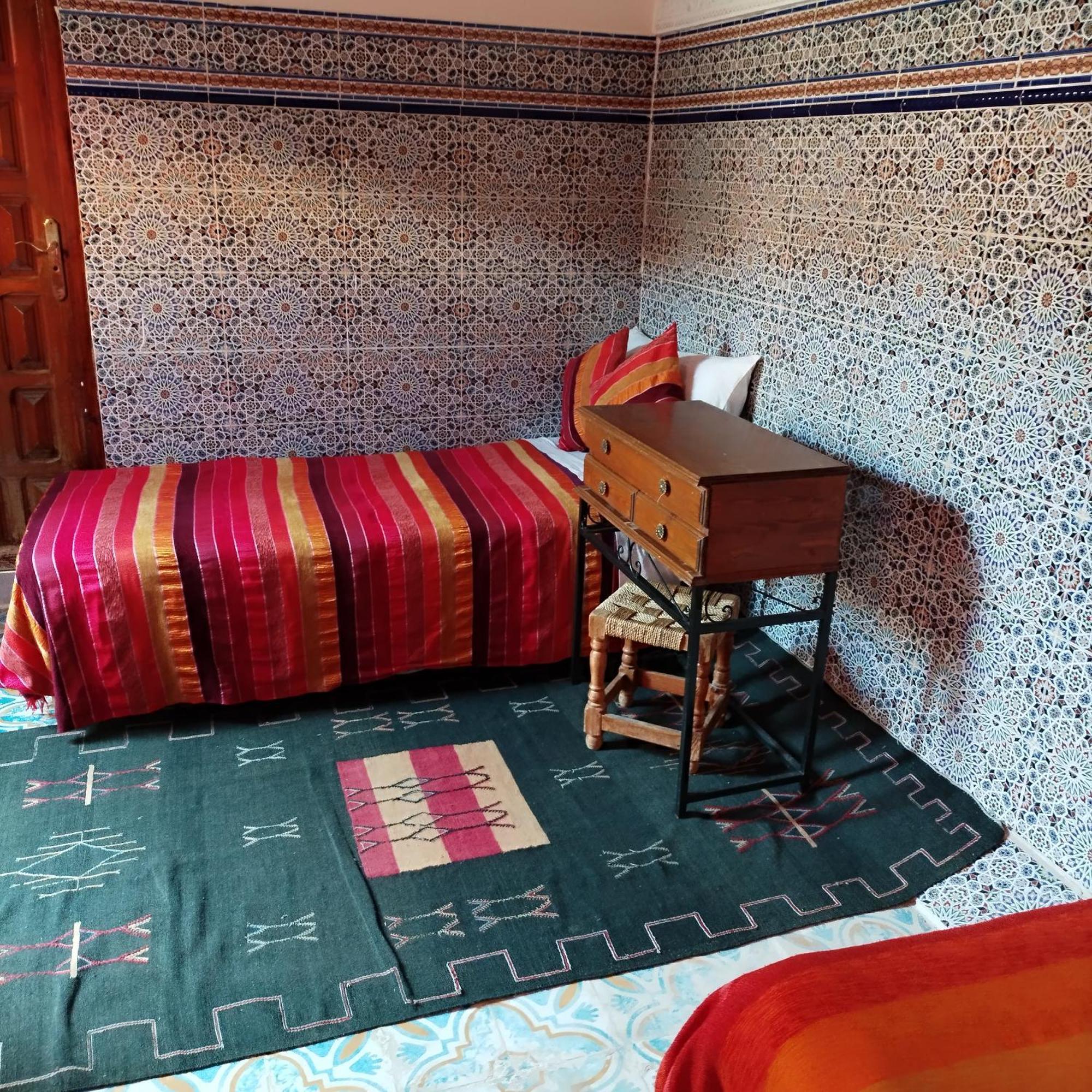 Ryad Bab Berdaine Meknès Habitación foto